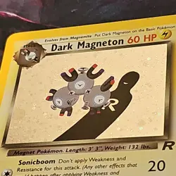 Wizards of the Coast Dark Magneton 11/82 Team Rocket Holo Rare Eng 2000 HP60 - Image 3