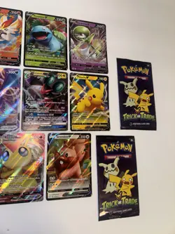 Lot Of 11 Pokemon Cards And 4 Trick Or Trade Packs - Image 4