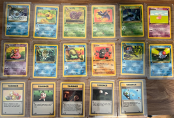 Lot of 44 EX-NM 1999 Pokemon 1st Edition Fossil & Jungle Cards - Image 2
