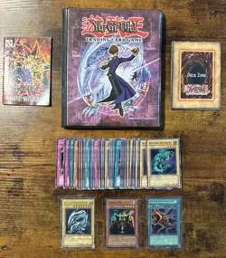Yu-Gi-Oh Starter Deck: Kaiba (SDK) Complete 50 Cards Unlimited Light Pl + Binder - Image 1