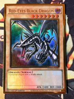 Yugioh: Red-Eyes Black Dragon - MAGO-EN003 - Premium Gold Rare - 1st Edition NM - Image 1