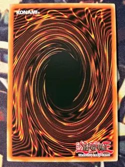 Yugioh: Red-Eyes Black Dragon - MAGO-EN003 - Premium Gold Rare - 1st Edition NM - Image 2
