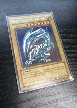 Yu-Gi-Oh! Blue-Eyes White Dragon SDK-001 1st Edition Ultra Rare - Image 2