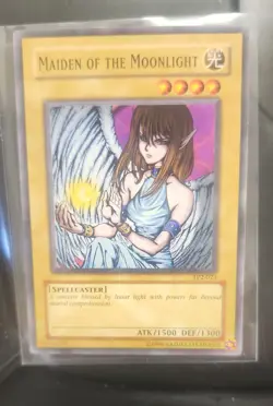Maiden of the Moonlight TP2-023 Tournament Pack 2 vintage Yu-Gi-Oh - Image 1