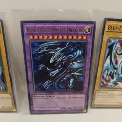 Blue-Eyes White Dragon Ultra Rare Yugioh Bundle - Image 3