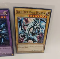 Blue-Eyes White Dragon Ultra Rare Yugioh Bundle - Image 4