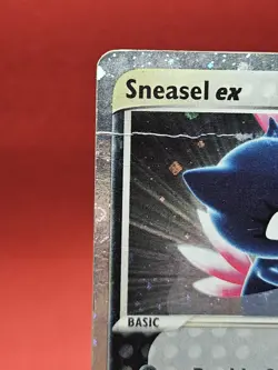 Sneasel ex 103/109 Ruby and Sapphire Holo - Image 2