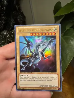 Blue Eyes White Dragon JUMP-EN068 Ultra Rare Limited Edition Yugioh - Image 2
