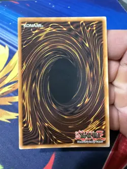 Konami Yu-Gi-Oh! Blue-Eyes White Dragon RA05-EN085 1st Ed Ultra Rare Foil - Image 3