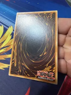 Konami Yu-Gi-Oh! Blue-Eyes White Dragon RA05-EN085 1st Ed Ultra Rare Foil - Image 4