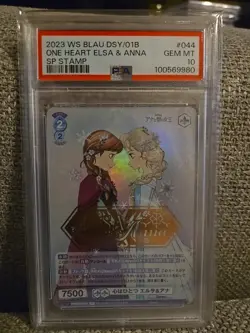 2023 WEISS SCHWARZ BLAU DISNEY CHARACTERS SP STAMP ONE HEART ELSA & ANNA PSA 10 - Image 1
