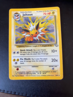 Pokemon Jolteon 4/64 Holo Jungle WOTC 1999 Unlimited Rare Vintage Card - Image 1