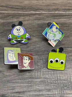 Lot of 4 Disney Pixar Toy Story Trading Pins Buzz Woody Aliens KG JD - Image 1