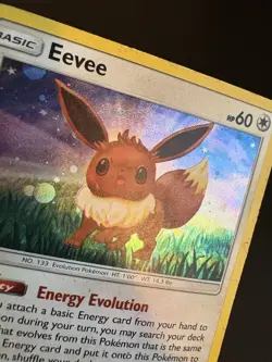 Eevee Cosmos Holo 101/149 Pokemon TCG Sun And Moon Dmg/HP - Image 2