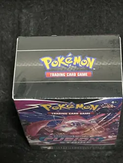 Pokemon Fusion Strike Build And Battle Box Sealed B&B Sword & Shield Booster - Image 5
