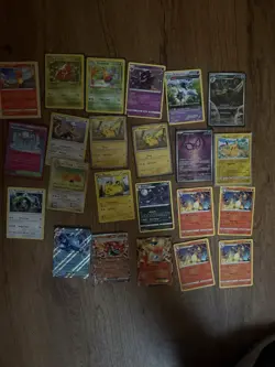 pokemon cards lot vintage/modren - Image 2