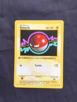 Pokemon Cards: Base Set 1st Edition Common: Voltorb 67/102 - Image 1