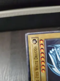 Konami Yu-Gi-Oh! TCG Blue-Eyes White Dragon SDK-001 Ultra Rare Eng Unl - Image 5