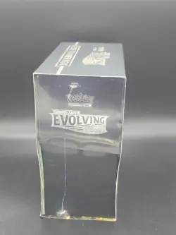 Pokemon TCG - Sword & Shield Evolving Skies Elite Trainer Box 820650808944 - Image 4