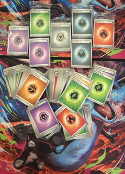 Pokemon TCG Basic Energy Card Mixed Common & Holo approx. 709pcs mint condition - Image 1