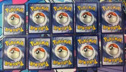 Pokemon TCG 10X English Mixed card Bundle - Image 2