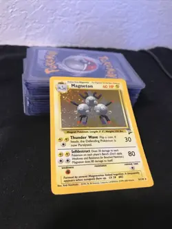 Pokemon TCG Magneton Base Set 2 9/130 Holo Unlimited Holo Rare Full Swirl - Image 3