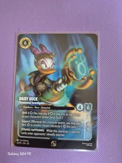 Lorcana Foil Promo P/23 Daisy Duck Paranormal Investigator Store Championship - Image 1
