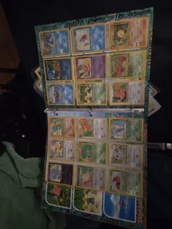 Pokemon TCG Southern Islands 18-Card Collection w/ Binder Complete/ Plus Holos - Image 2