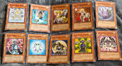 189 VINTAGE 1996 1ST EDITION YU-GI-OH TRADING CARDS w/STORAGE TIN - Image 5