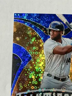 2020 Panini Prizm Illumination Yordan Alvarez Quick Pitch Blue Donut Prizm /199 - Image 4