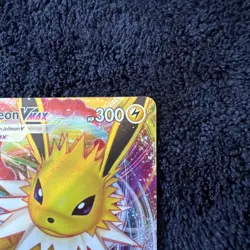 Pokemon TCG Jolteon VMAX Holo Ultra Rare Card Evolving Skies 051/203 NM - Image 4