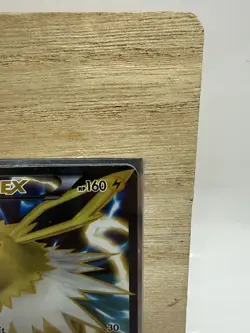 Pokemon TCG Jolteon EX Full Art Holo Card 28a/83 Generations Ultra Rare 2017 - Image 3