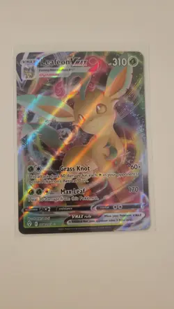 Pokemon TCG Leafeon VMAX Holo Ultra Rare Card Evolving Skies 008/203 NM - Image 1