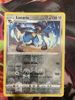 Lucario 120/185 SWSH04: Vivid Voltage Reverse Holo Rare 130 HP English - Image 1