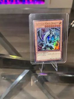 Blue-Eyes White Dragon Ultra Rare Mint Condition LCKC-EN001 - Image 2