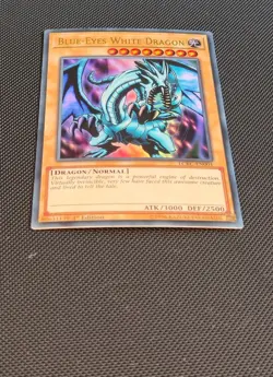Yu-Gi-Oh! Blue-Eyes White Dragon LCKC-EN001 Ultra Rare 1st Edition DMG - Image 2