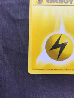 Pokemon Cards: Base Set 1st Edition Common: Lightning Energy 100/102 - Image 5
