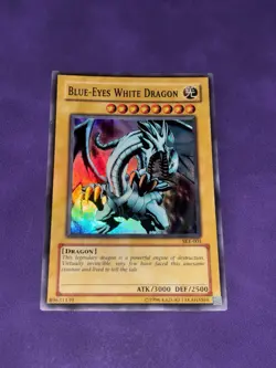 Yu-Gi-Oh! "Blue-Eyes White Dragon" SKE-001 *Super Rare* English - NM/Ex - Image 1