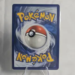 Pokemon TCG Pikachu V 043/185 SWSH04 Vivid Voltage Holo Ultra Rare EN - Image 2