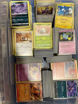 1000 Pokemon Card Common Uncommon Bulk Lot And 1 BOOSTER PACK No ENERGY/Trainers - Image 1