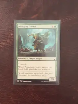 Avenging Hunter - MTG - Sleeved near mint 215/261 - Image 1