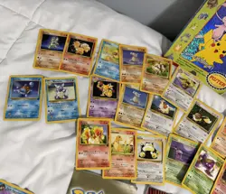 Pokemon Card WOTC Vintage Collection 400+ Lot (Pokemon, Energy, Trainer) & Books - Image 2