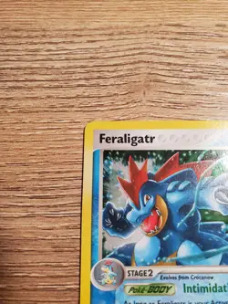 Pokemon Feraligatr Holo Ex Unseen Forces 4/115 HOLO SWIRL IN HAND SEE PIC - Image 3