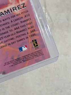 1997 Fleer Ultra HITTING MACHINES #13 Manny Ramirez FOIL DIE CUT Indians 🔥🔥🔥 - Image 4