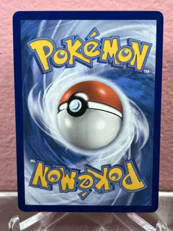 Pokemon Center Lady (Full Art) 185/185 Swsh04: Vivid Voltage Holo - Image 2