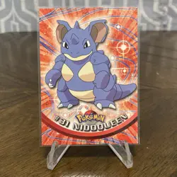 Nidoqueen #31 — 1999 Topps Pokemon Series 1 Blue Logo Non-Holo NM - Image 1