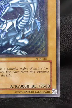 Blue-Eyes White Dragon SDK-001 HP Unlimited Super Rare Holo Yugioh Card - Image 4