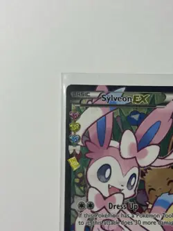Pokemon Sylveon EX RC32/RC32 Full Art Radiant Collection Generations LP - Image 2
