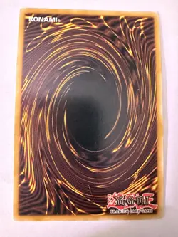Yu-Gi-Oh! - Elemental HERO The Shining - Ultra - 1st - YG06-EN001 - LP - Image 2