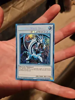 ghost alter Blue-Eyes White Dragon 2017 secret rare CT14-EN002 sunfaded yugioh - Image 2